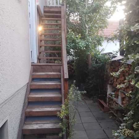 Attic Apartment Catnip Bratislava Eksteriør bilde